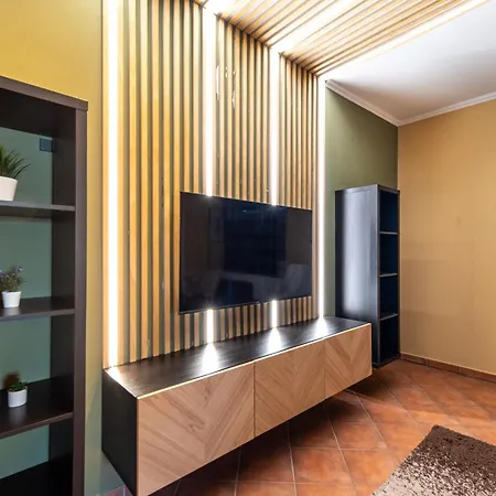 Διαμέρισμα Grand Apartmanhaz Gyenesdiás