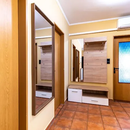 Grand Apartmanhaz Gyenesdiás