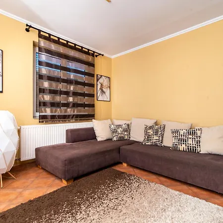 아파트 Grand Apartmanhaz